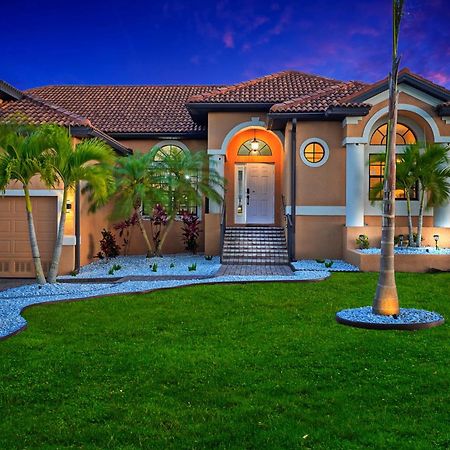 Luxury Villa In Punta Gorda Isles Exterior photo