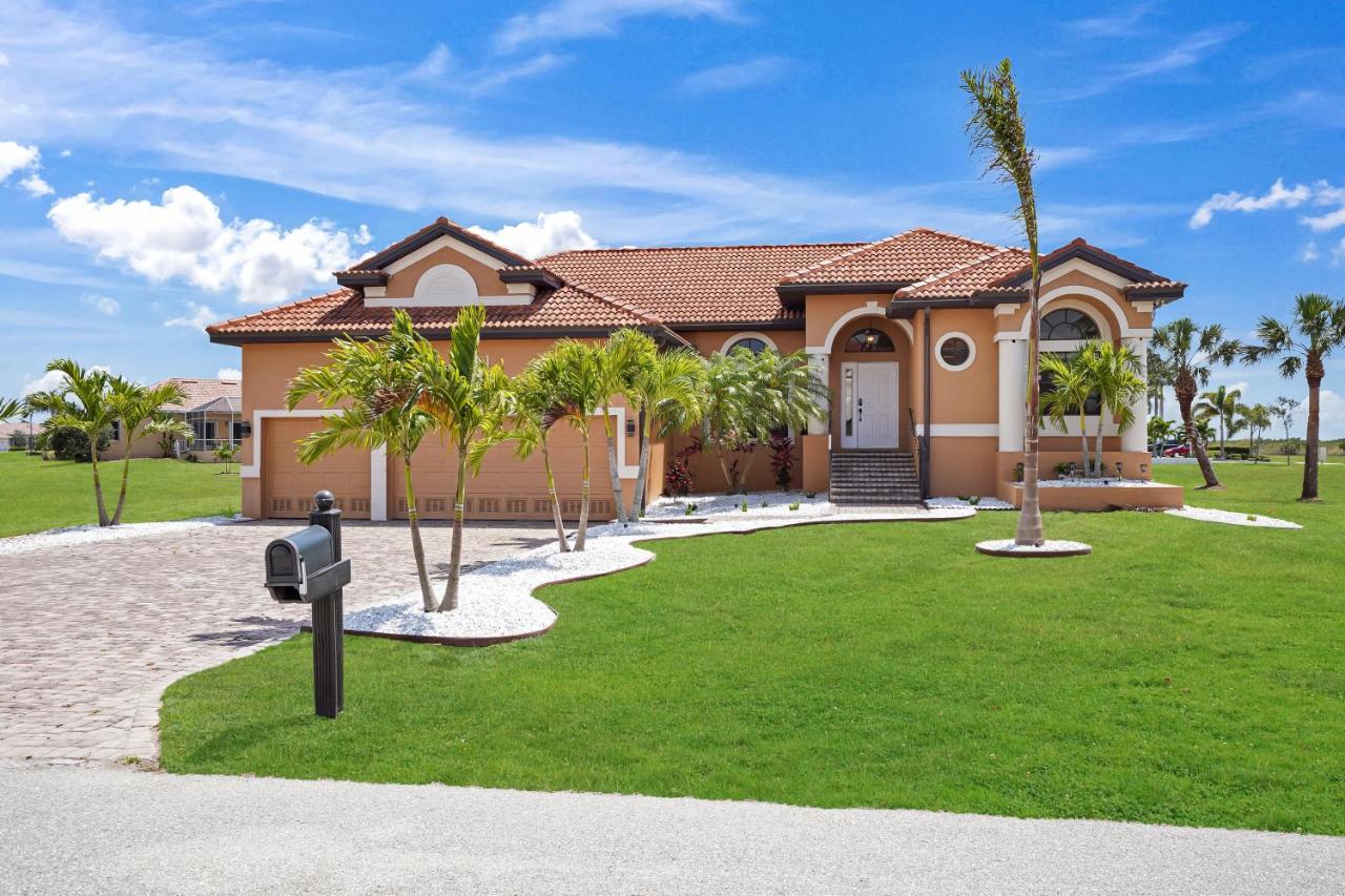 Luxury Villa In Punta Gorda Isles Exterior photo