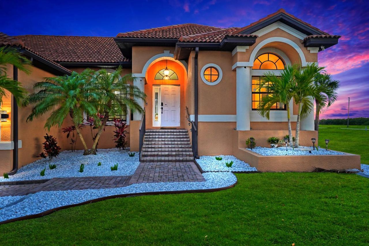 Luxury Villa In Punta Gorda Isles Exterior photo