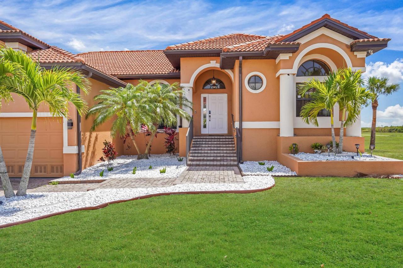 Luxury Villa In Punta Gorda Isles Exterior photo